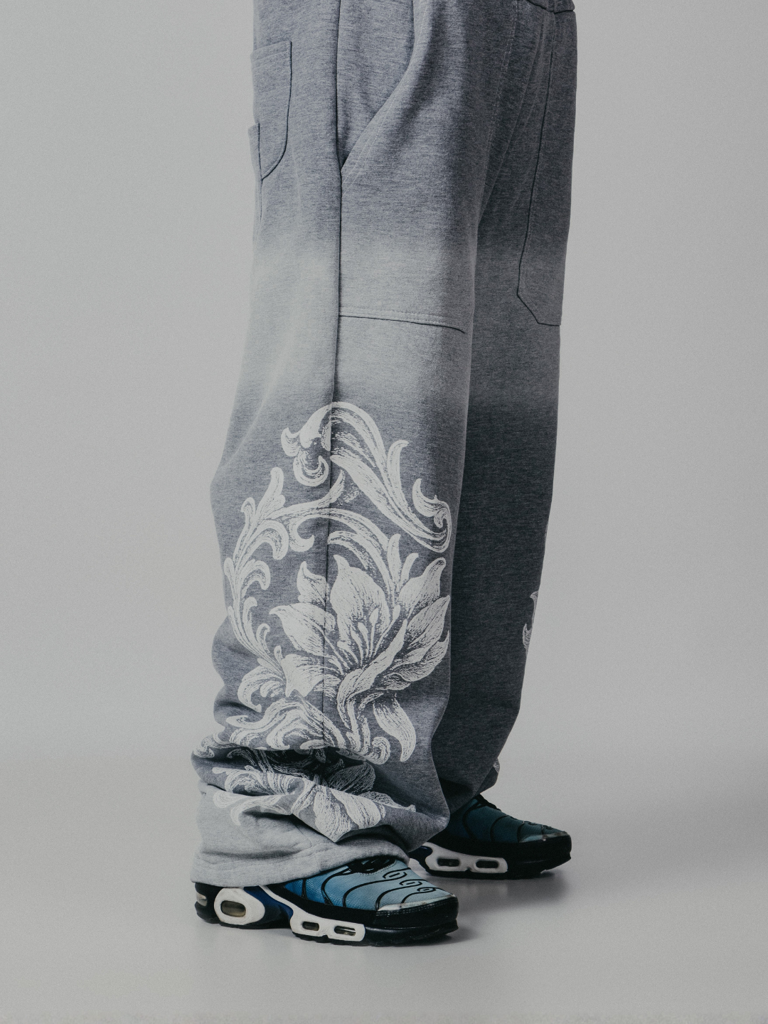 Armour Baggy Sweatpant Gris