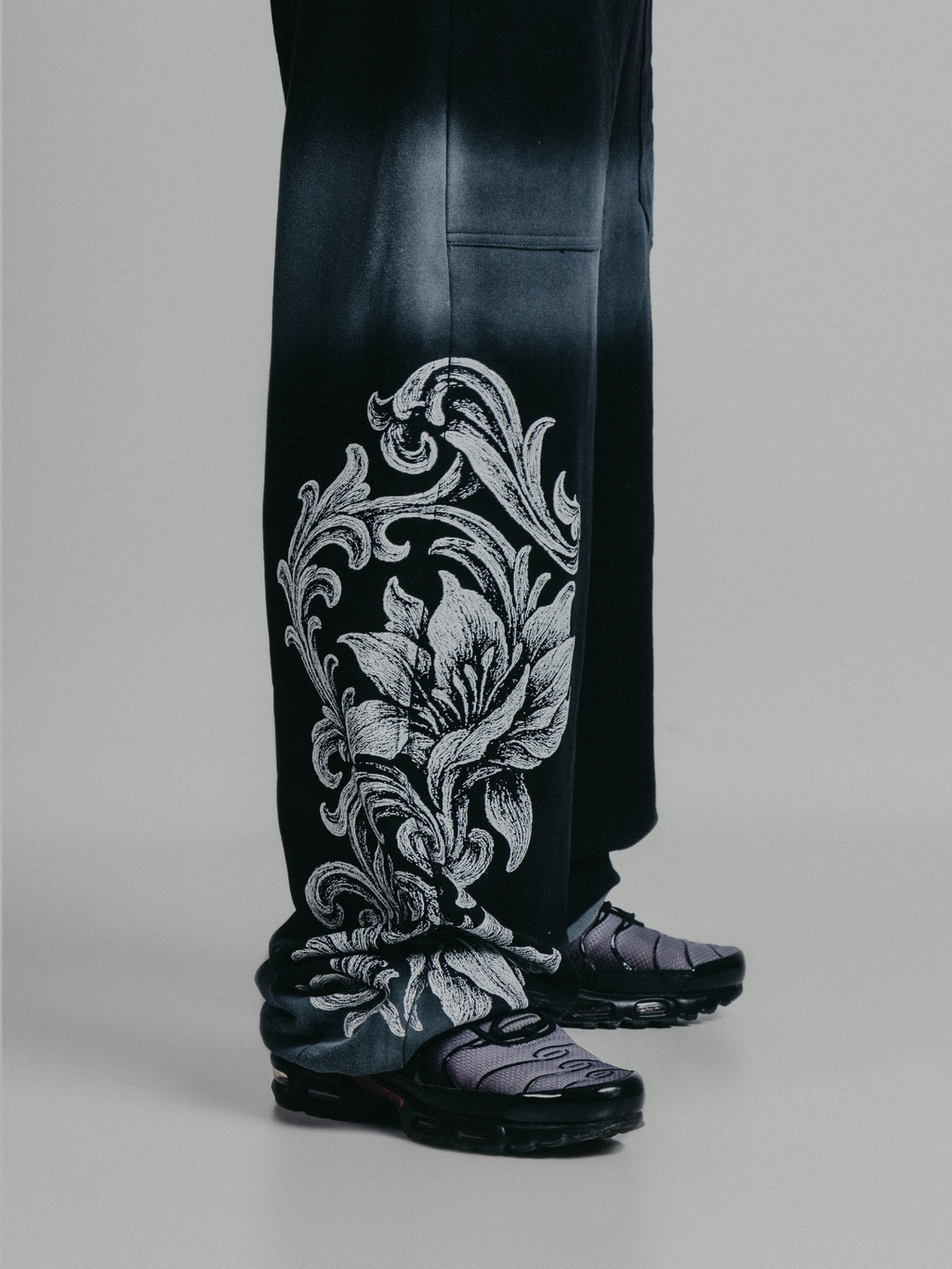 Armour Baggy Sweatpant Negro